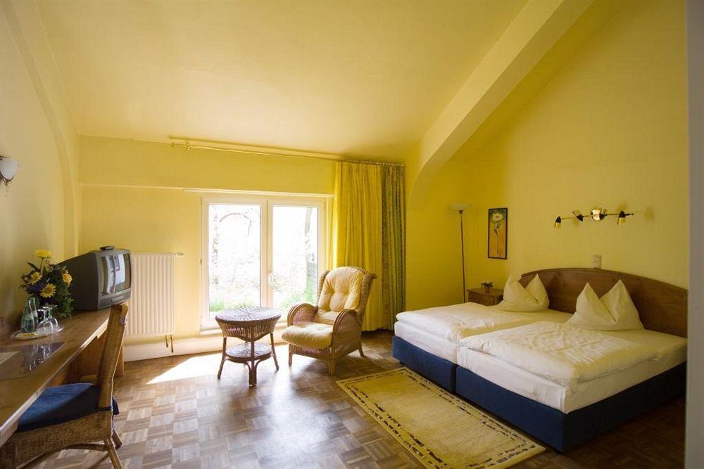 Villa Sophienhoehe Kerpen  Bilik gambar
